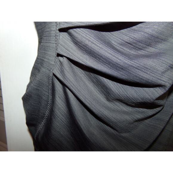 Athleta 1/2 zip ruched side yoga/running top Back key pocket‎ L - Picture 4 of 6